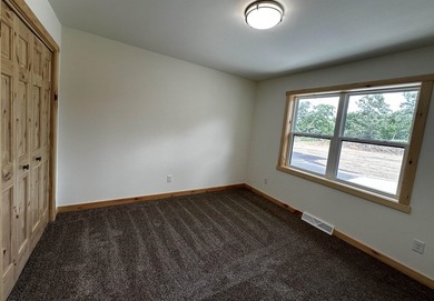 Exceptional New construction built with comfort, convenience and - photo 8