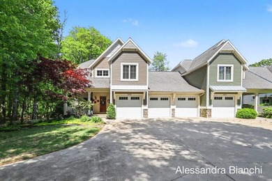 Beautifully updated and perfectly positioned as a private - photo 4