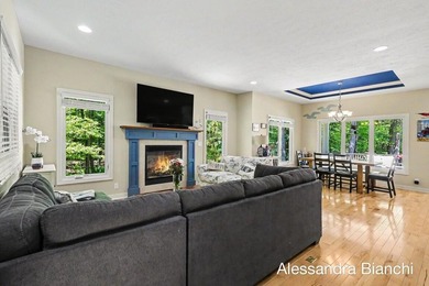 Beautifully updated and perfectly positioned as a private - photo 7
