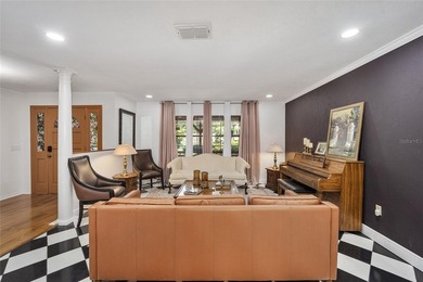 Welcome to Villa Maria, a beautifully renovated 3-bedroom, 2 - photo 8