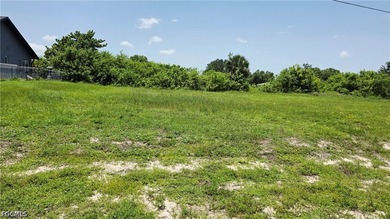 Build Your Dream Home! Excellent residential lot with canal - photo 1