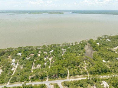 Spectacular waterfront opportunity on the outskirts of the - photo 9