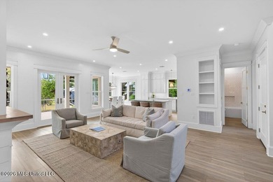 Stunning waterfront property with beautiful views of the Bay of - photo 15