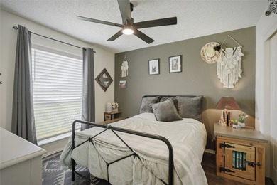 Tucked onto a scenic corner lot in Tioga, this well-maintained 2 - photo 16