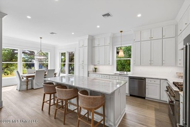 Stunning waterfront property with beautiful views of the Bay of - photo 18