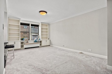 Welcome to this beautifully updated and impeccably maintained - photo 10