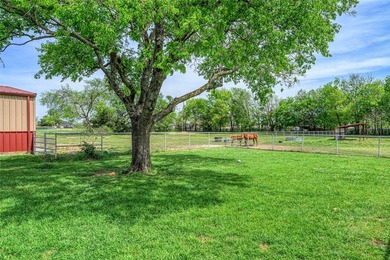 Tucked onto a scenic corner lot in Tioga, this well-maintained 2 - photo 25