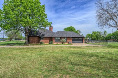 Tucked onto a scenic corner lot in Tioga, this well-maintained 2 - photo 30