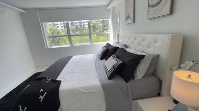 Turnkey 1BD/1BA upgraded in 2022 with tile floors, upgraded bath - photo 30