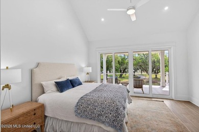 Stunning waterfront property with beautiful views of the Bay of - photo 31