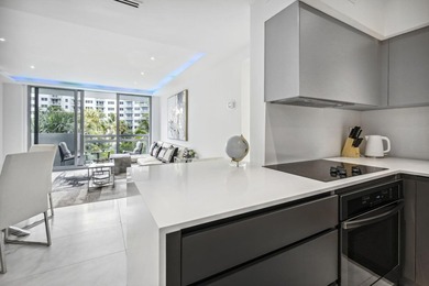 Turnkey 1BD/1BA upgraded in 2022 with tile floors, upgraded bath - photo 35