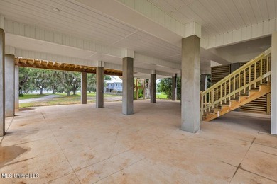 Stunning waterfront property with beautiful views of the Bay of - photo 56