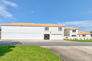Calling all aviation enthusiasts! This exceptional 5-bedroom - photo 8