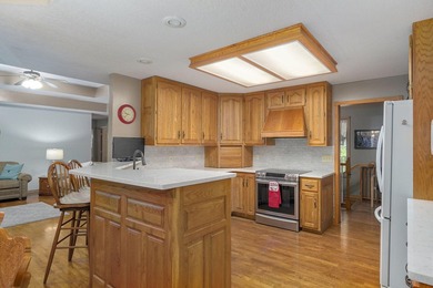 Privacy, space, and solid construction meet a beautiful wooded - photo 6