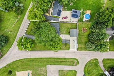 If you've been waiting for the perfect home in Lake Holiday, one - photo 31