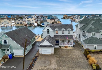 This waterfront gem is the perfect blend of elegance and comfort - photo 36