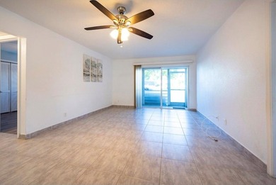 Beautiful 2-bed and 2-bath ready to move in. Close to - photo 7