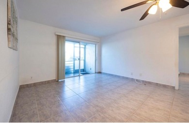 Beautiful 2-bed and 2-bath ready to move in. Close to - photo 9