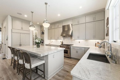 Considering a change in lifestyle where you can stroll to dinner