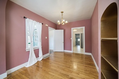 This charming duplex sits on a large lot with a privacy fenced - photo 6