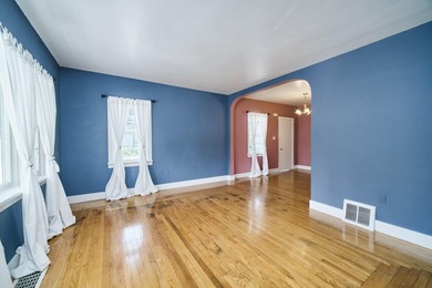 This charming duplex sits on a large lot with a privacy fenced - photo 9
