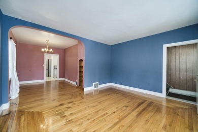 This charming duplex sits on a large lot with a privacy fenced - photo 10