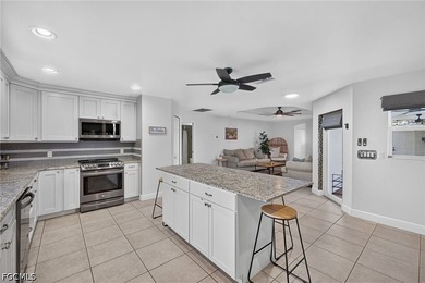 Welcome to your own private Florida retreat! 2022 Roof and Flood - photo 4
