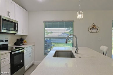 Welcome to your Southwest Florida paradise! Nestled in the - photo 8