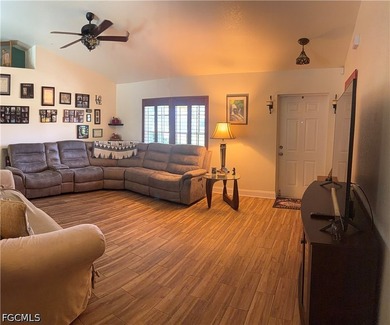 Welcome to your own private Florida retreat in the heart of - photo 10