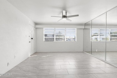 Where opportunity, location, and the freedom of NO HOA come - photo 6