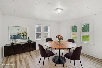 This charming 3 bedroom, 1 bathroom home in Galesburg is ready - photo 10