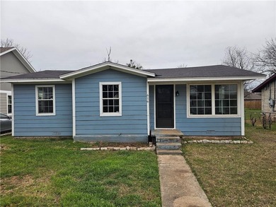 Brazos River - McLennan County Home Active Under Contract in Waco Texas