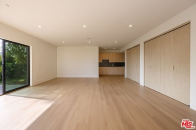 Experience sweeping ocean views and refined modern living from - photo 23