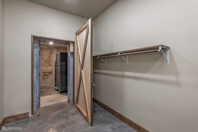 Experience refined lakefront living in this brand-new custom - photo 37