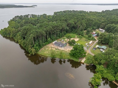 Experience refined lakefront living in this brand-new custom - photo 50