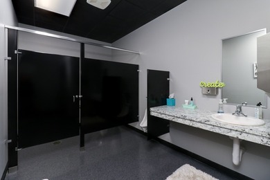 Dream location, in the heart of local expanding subdivisions and