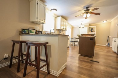 Located just 2 miles from the Twin Creek Recreation Area and - photo 14