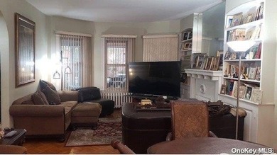 THIS SPECTACULAR 3 FAMILY HOME. PRIME LOCATION IN KENSINGTON - photo 18