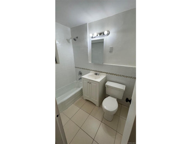 Immediately Available - Spacious Junior 4 Co-op Apartment for - photo 23