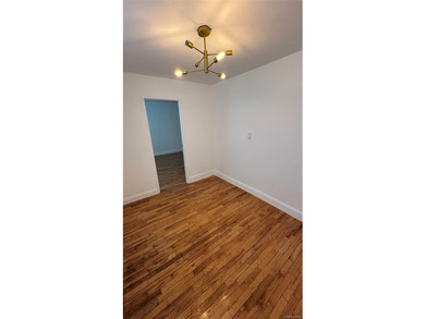 Immediately Available - Spacious Junior 4 Co-op Apartment for - photo 36