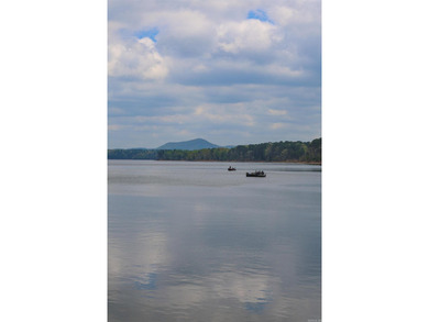 Located just 2 miles from the Twin Creek Recreation Area and - photo 41