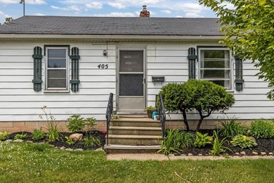 Fox River - Outagamie County Home For Sale in Little Chute Wisconsin