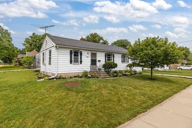 Located in a highly desirable Little Chute location and priced - photo 3