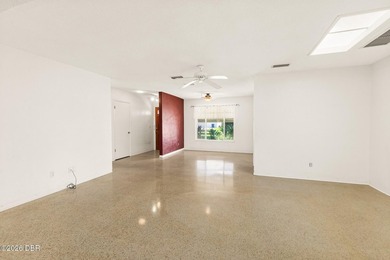 Ormond By the Sea pool home on a rare HUGE lot with BOTH private - photo 6