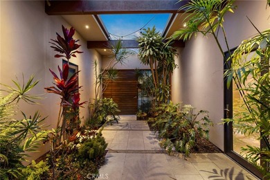 The Calle Marlena Residence is a masterfully reimagined coastal - photo 7