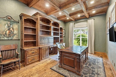Welcome home to 7 Hillview Court in the sought after - photo 14