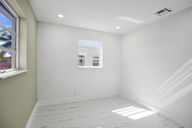 Completely renovated 4-bedroom, 3-bathroom home in desirable - photo 14