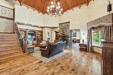 Welcome home to 7 Hillview Court in the sought after - photo 15