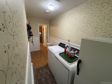 72 Fanning Blvd. Is Awaiting its New Owner! Located on a Fully - photo 17