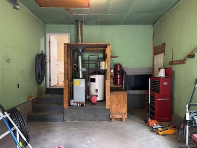 72 Fanning Blvd. Is Awaiting its New Owner! Located on a Fully - photo 29